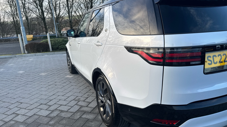 Land Rover Discovery 2.0 P300 R-Dynamic S 5dr Auto Petrol Station Wagon